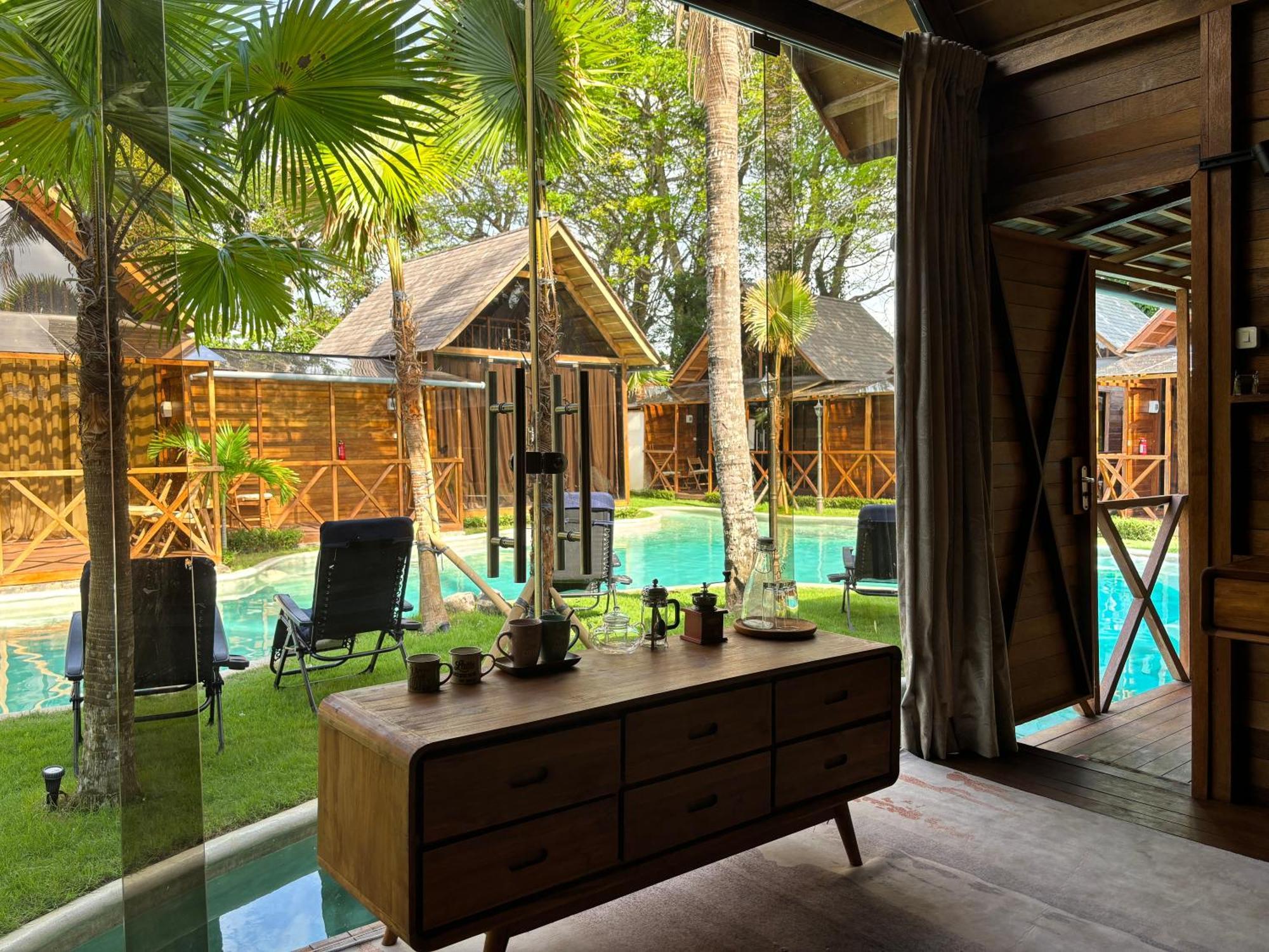 Bali Lagoon Bungalows, Nusa Dua Benoa ภายนอก รูปภาพ